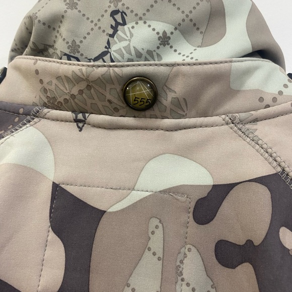 Camouflage Women's Jacket - Picture 5 of 11